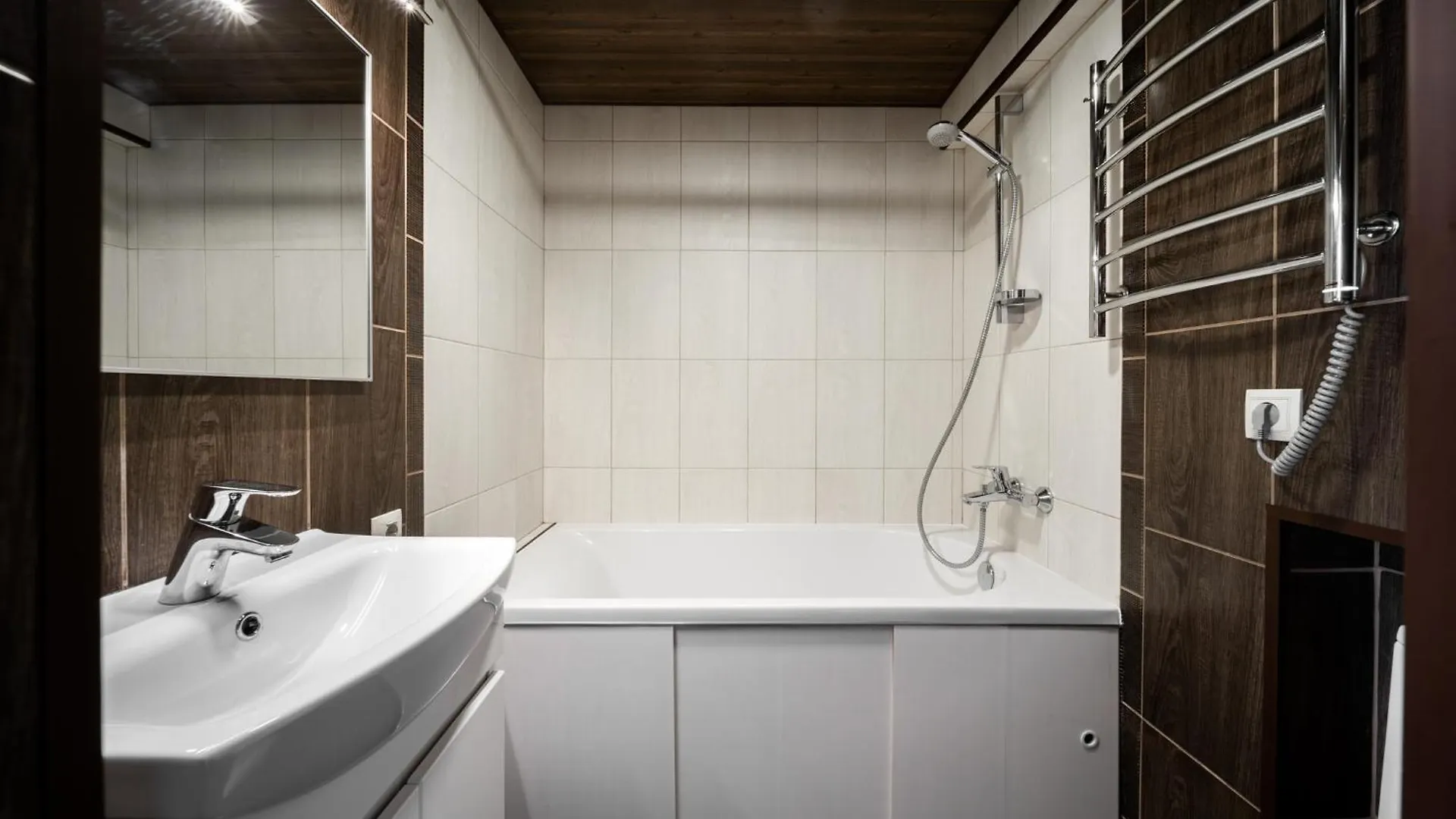 Apartment Inshiapartments On Slovatskoho Str Lviv